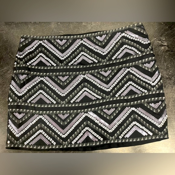 Mini black flashy skirt - Picture 1 of 4
